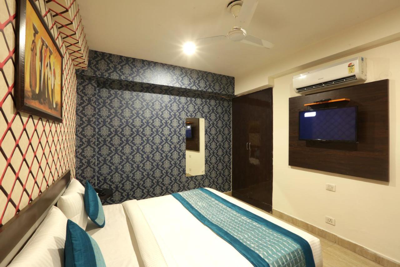 Hotel Airport Star New Delhi Bagian luar foto