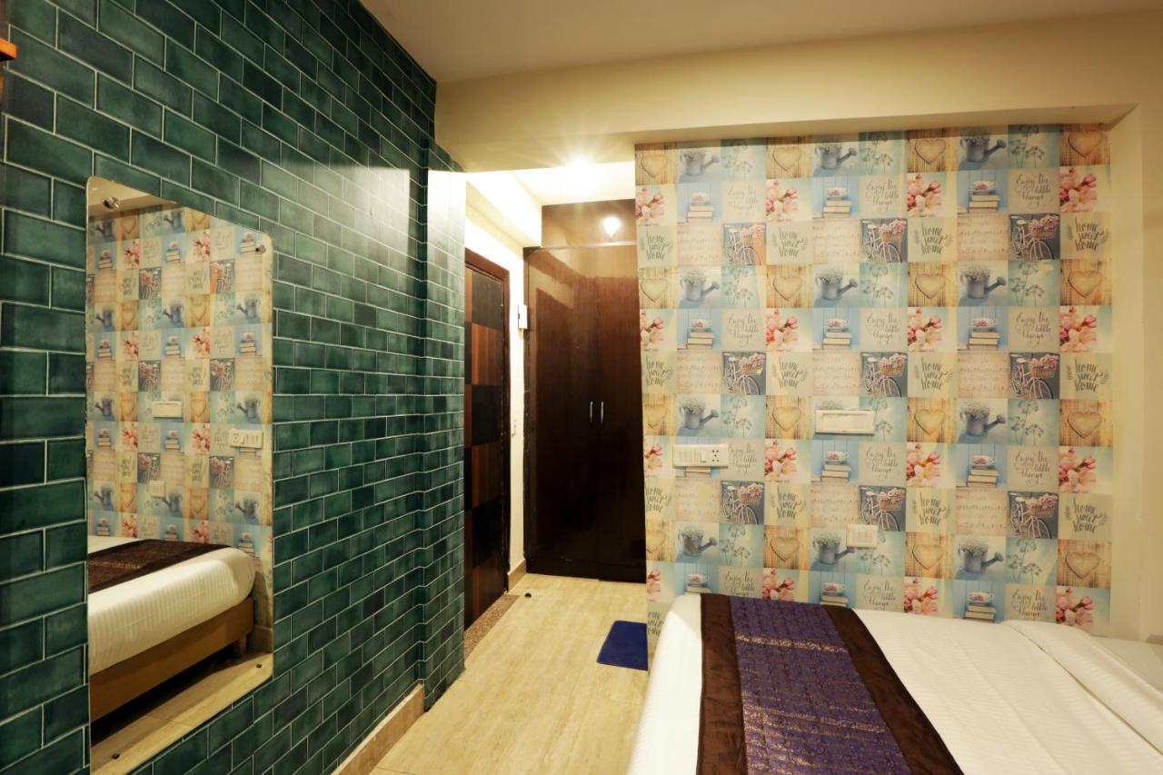 Hotel Airport Star New Delhi Bagian luar foto